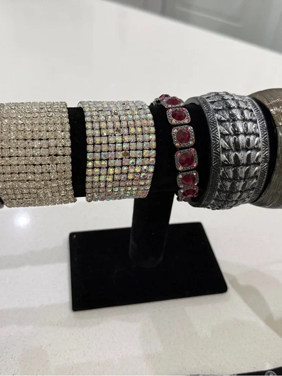 BOHO Meets GOTH Meets BLING Mixed 2# Bag of Jewelry - Picture 6 of 11